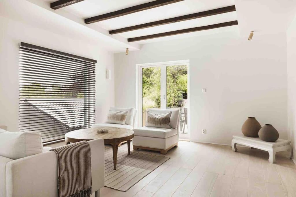 Cozy Villa In Bomlo Exterior foto